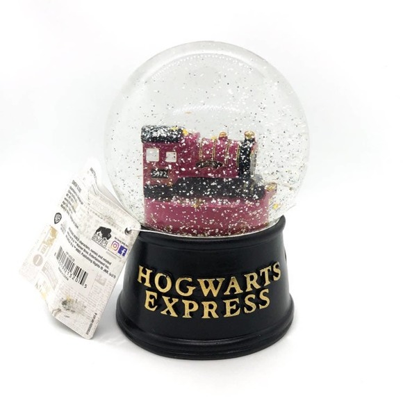 Silver Buffalo Other - NWT Silver Buffalo Harry Potter Hogwarts Express Light Up Glass Snow Globe 100mL